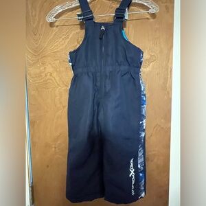 Size 2t snow pants